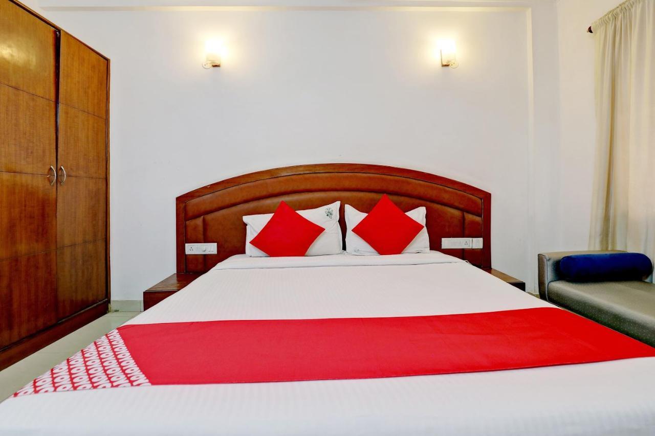 Hotel Oyo 44065 Sri Krishna Nilaya à Bangalore Extérieur photo